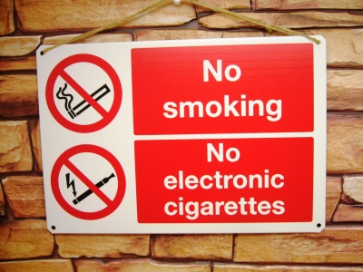 Не курить, не парить, запрещающая табличка 20х30 см