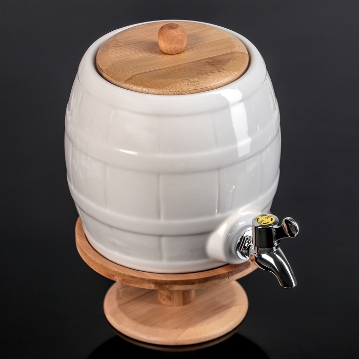 Бочонок с краником 2,5 л "Эстет", на деревянной подставке — изображение 2