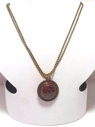 Маленькая коричневая подвеска «Альгамбра»