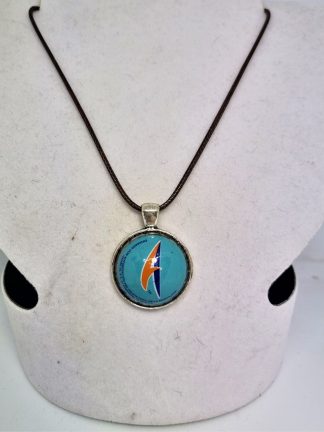 Базовый оранжевый кулон «Водолей»