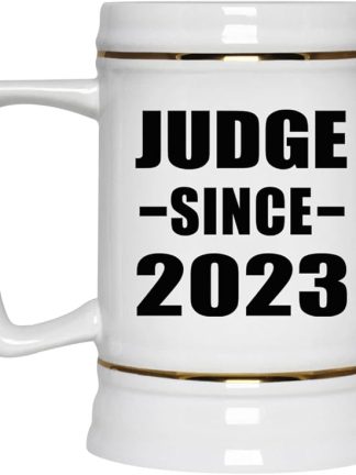 Designsify Gifts, судья с 2023 года, керамическая кружка-бокал объемом 22 унции с ручкой для заморозки — подарок на день рождения, годовщину, Рождество, День матери, День отца, вечеринку, для мужчин, женщин, для него, для нее, друга, мамы.