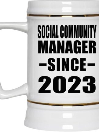 Designsify Gifts, менеджер социальных сетей с 2023 года, керамическая кружка-бокал объемом 22 унции с ручкой для заморозки — для дня рождения, годовщины, Рождества, Дня матери, Дня отца, вечеринки, для мужчин и женщин.