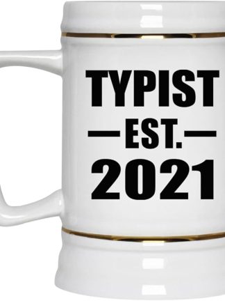 Designsify Gifts, кружка для пива, основанная в 2021 году, керамическая, объемом 22 унции (550 мл), с ручкой, для заморозки — идеально подходит для дня рождения, годовщины, Рождества, Дня матери, Дня отца, вечеринки, для мужчин, женщин, для него и для нее.