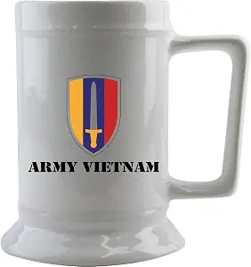 Пивная кружка USAMM Army Vietnam объемом 16 унций (450 мл).