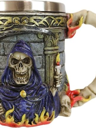 Кружка Ebros Gift ко Дню мертвых: Святая смерть, огонь, пламя, мрачный жнец с косой, пивная кружка 355 мл, бокал для чая и кофе, костница, мрачный подземный мир, черепа, скелеты.