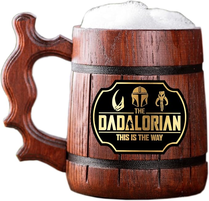 Кружка Dadalorian. Кружка ко Дню отца. Персонализированный подарок для папы. Деревянная пивная кружка. Пивной кубок. Подарок папе. Пивные кружки #936/0.6L /22 унции