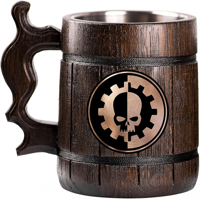 Деревянная пивная кружка Adeptus Mechanicus, пивная кружка с гравировкой в стиле Warhammer 40k, персонализированный подарок для геймера, деревянная кружка ручной работы.